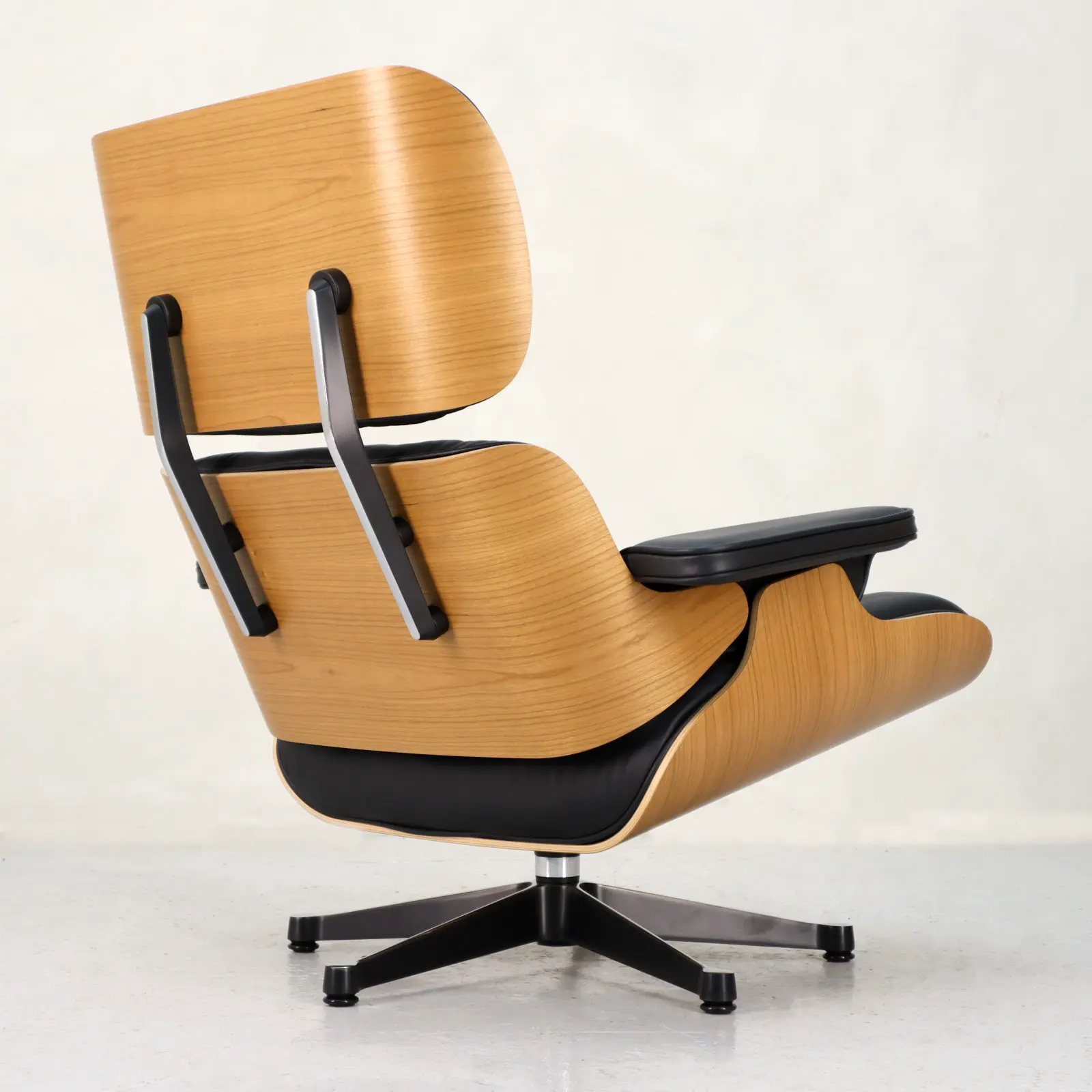 Fåtölj Lounge Chair Ottoman Vitra 