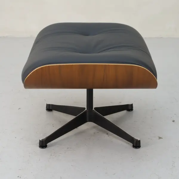 Fåtölj Lounge Chair Ottoman Vitra 