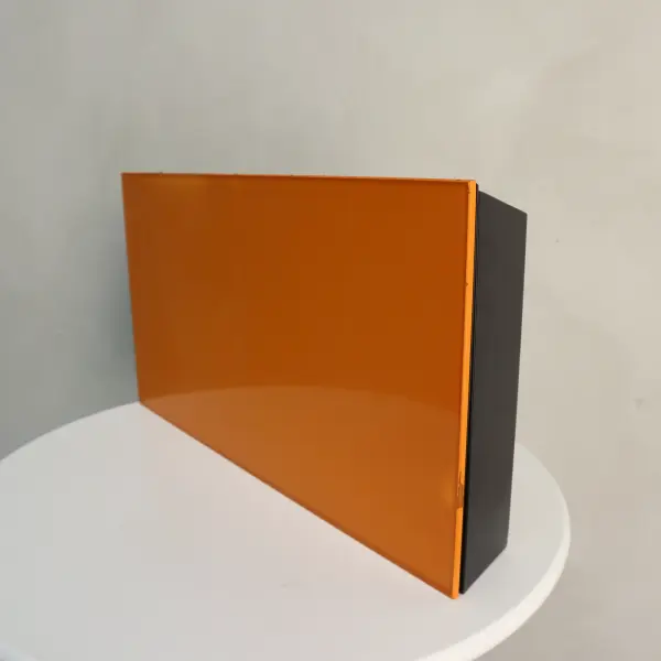 Mood Box Vägghängd förvaringslåda med glasfront. Lintex Black, Orange