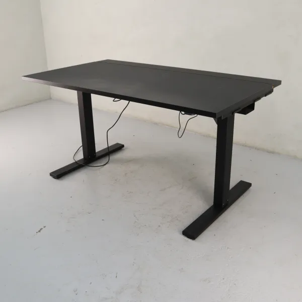 Höj- och sänkbart skrivbord Snitsa, Hs bord SA Möbler Svart