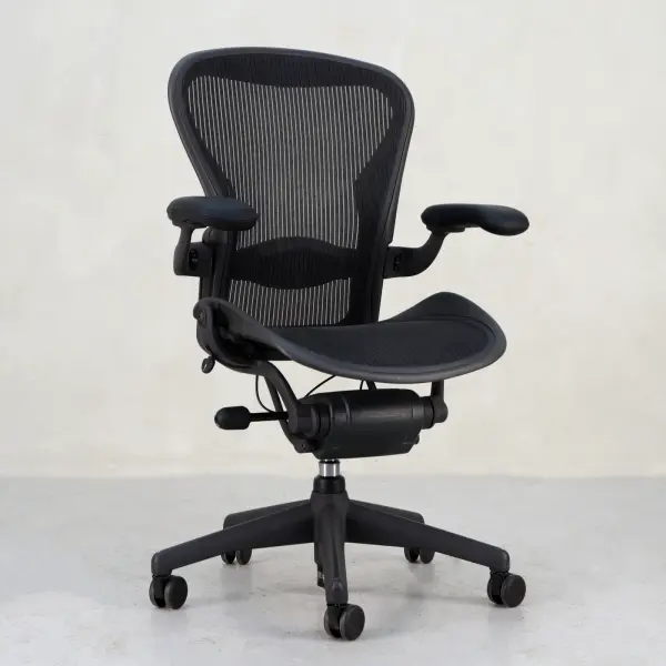 Kontorsstol Aeron Medium Herman Miller Svart