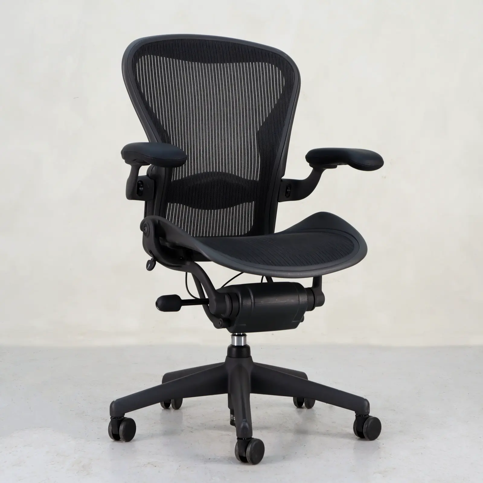 Kontorsstol Aeron Medium Herman Miller Black