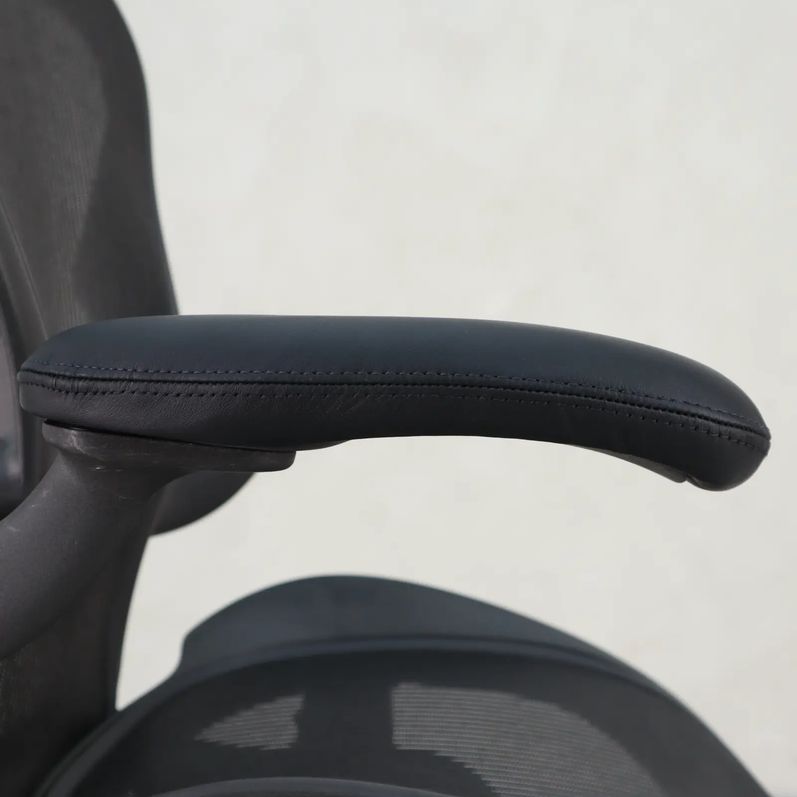 Kontorsstol Aeron Medium Herman Miller Black