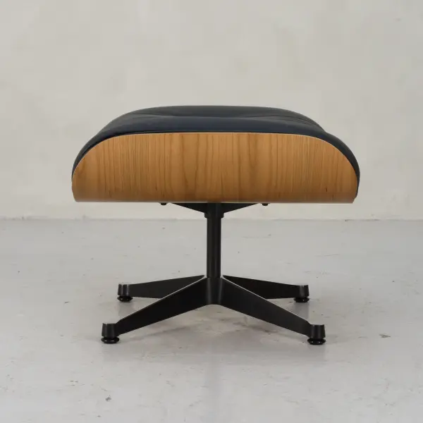 Fåtölj Lounge Chair Ottoman Vitra 