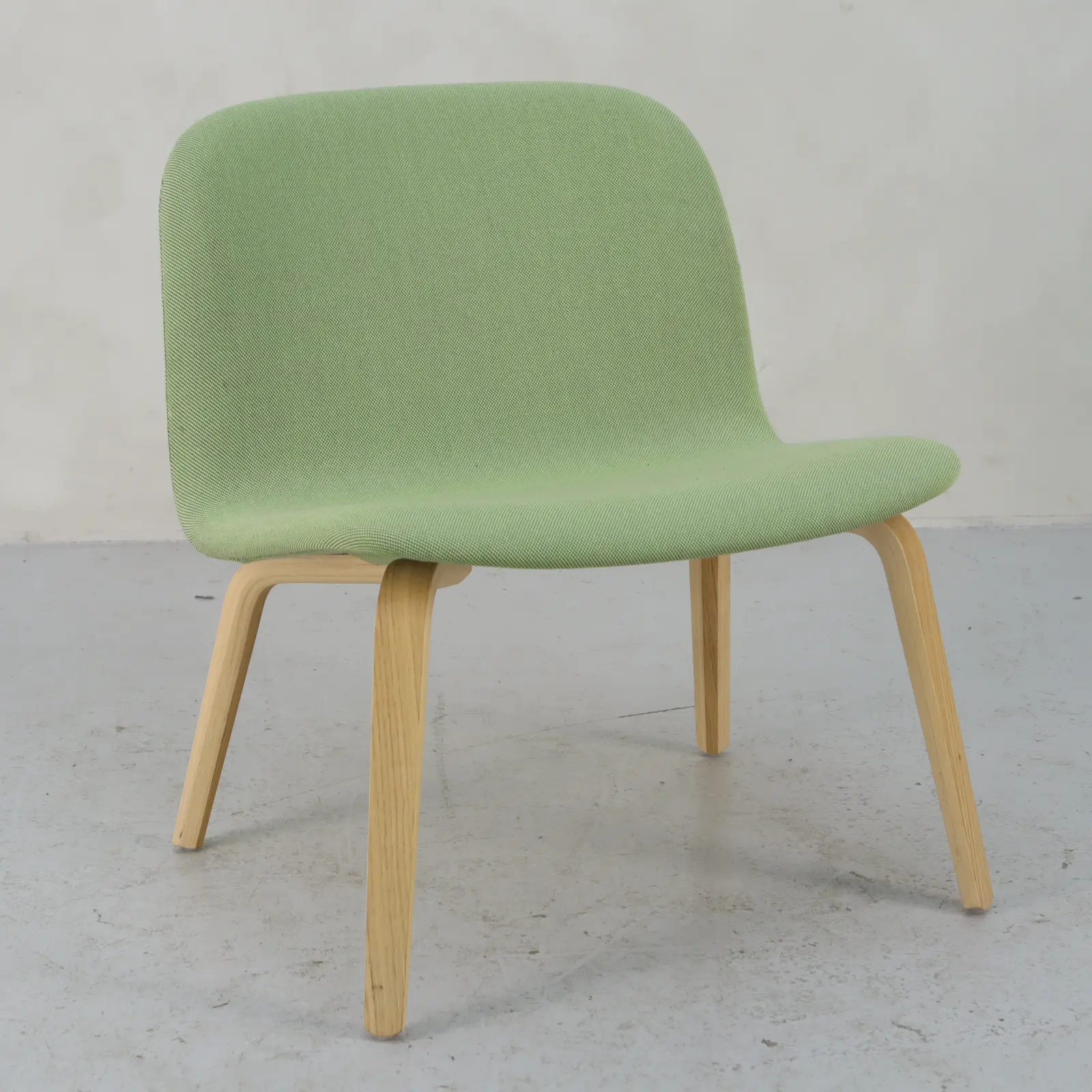 Fåtölj Visu Muuto Green