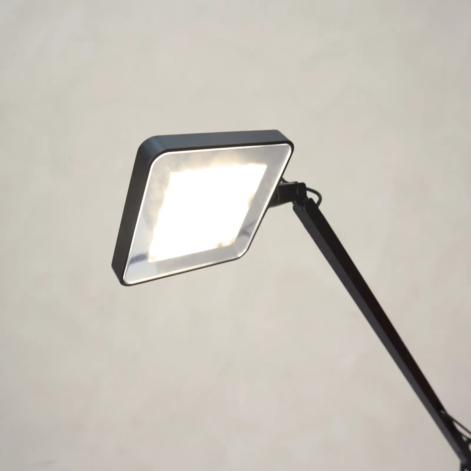 Skrivbordslampa Kelvin LED Base Flos Black