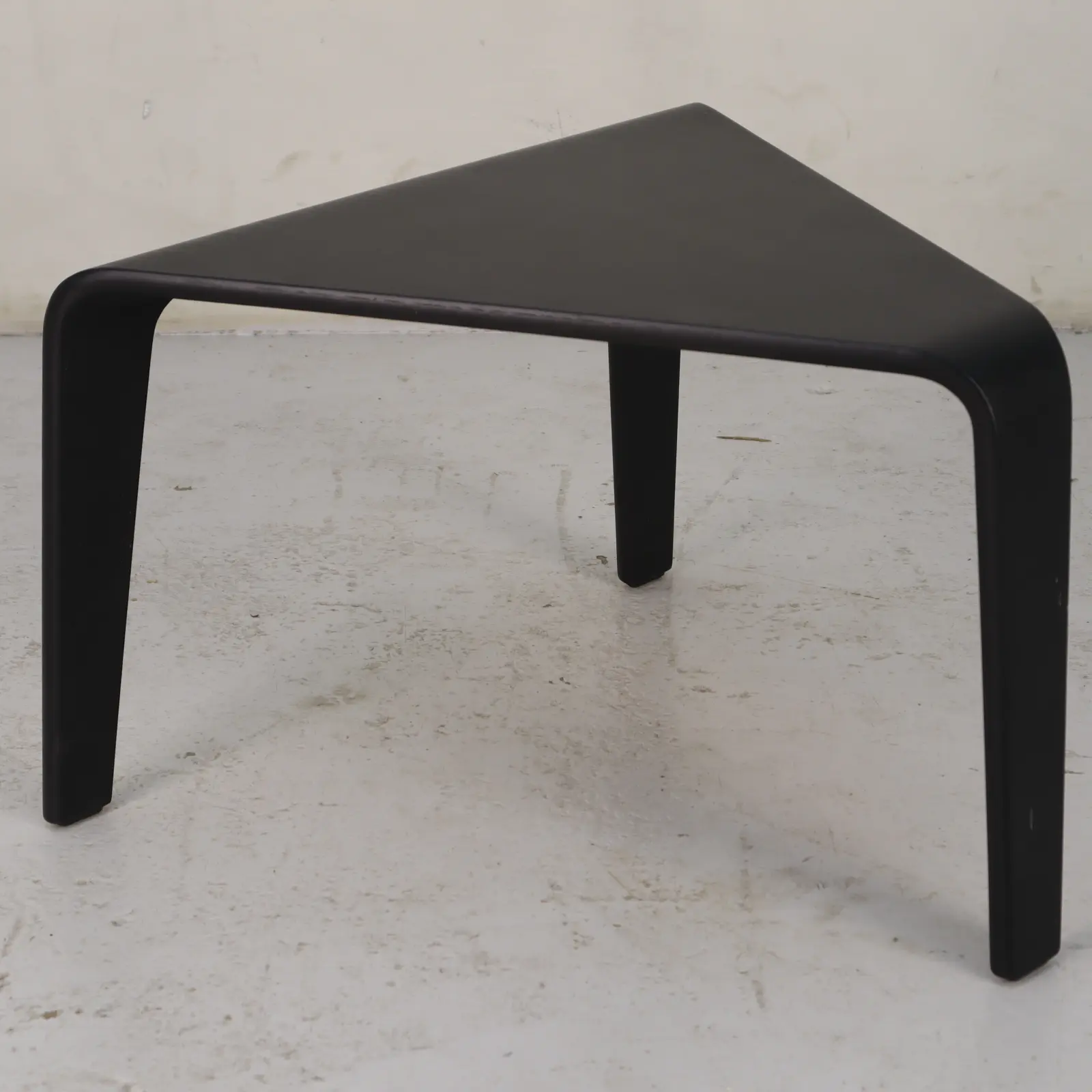 Soffbord Ply Table Arper Svart