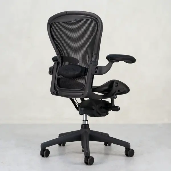 Kontorsstol Aeron Medium Herman Miller Svart