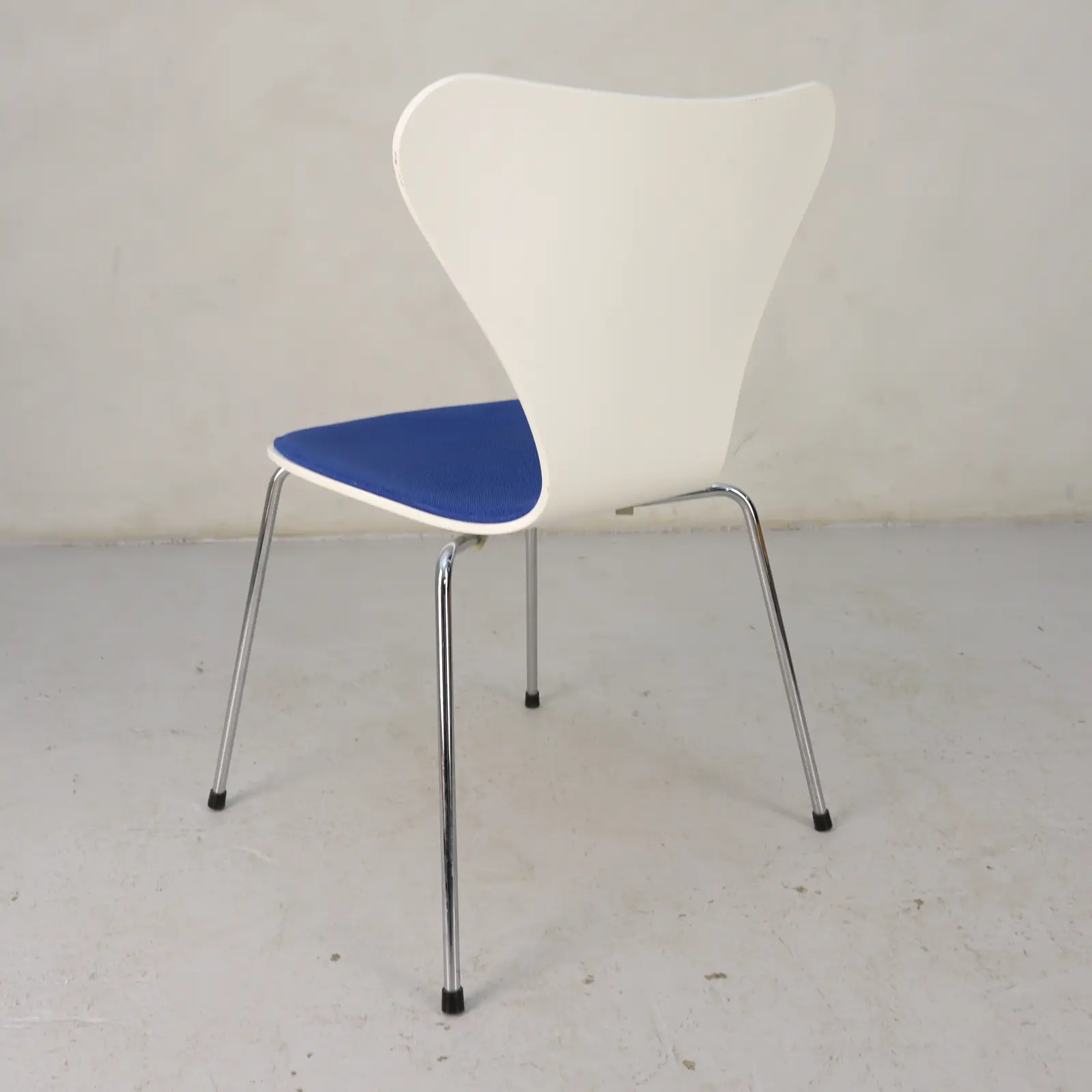 konferensstol sjuan  Fritz Hansen Blue, White