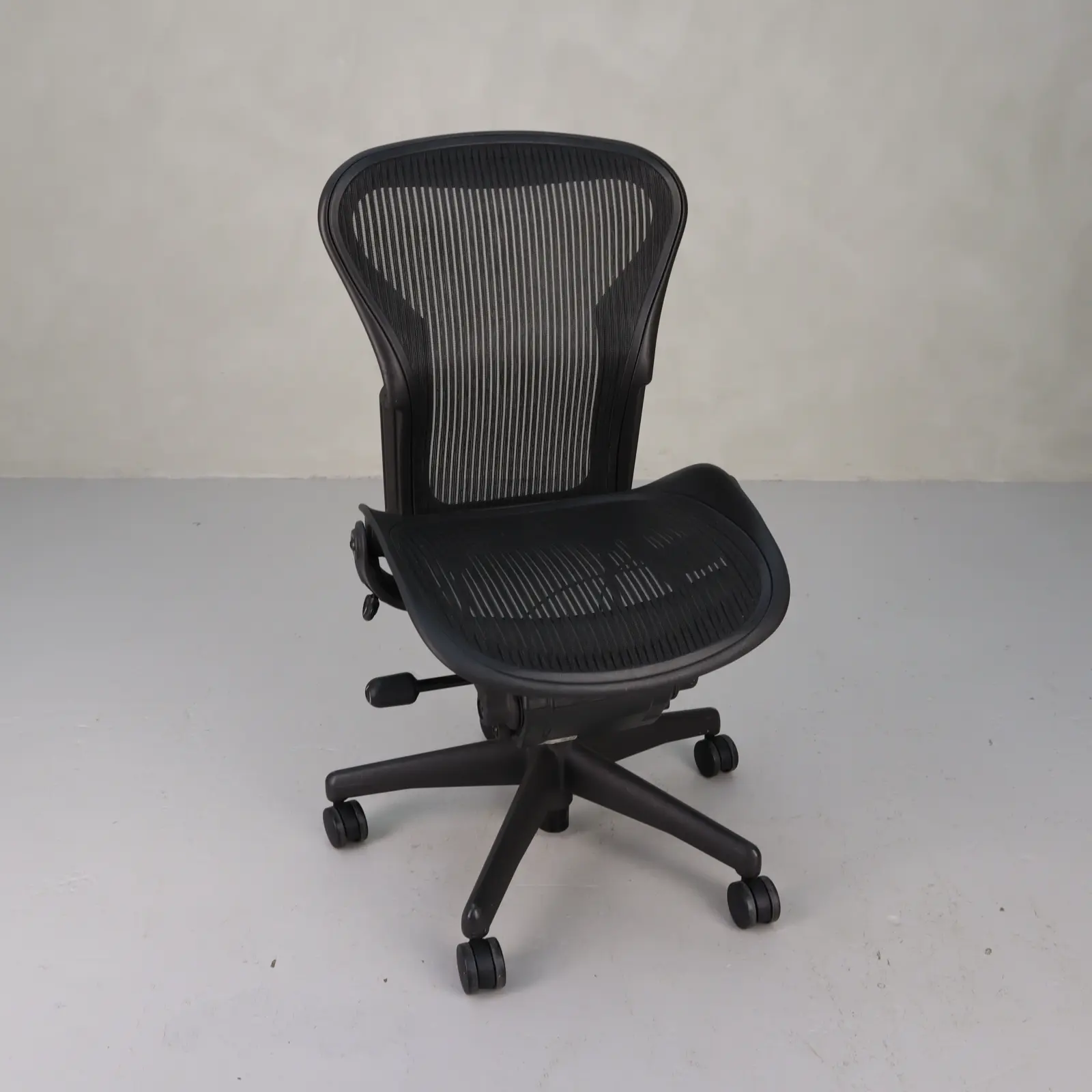 Kontorsstol Aeron Small Herman Miller Black