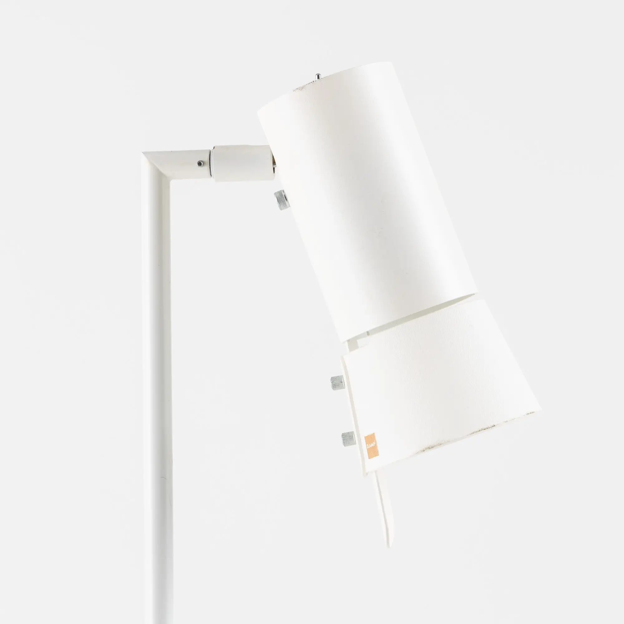 Golvlampa Bezzy 148   Vitt