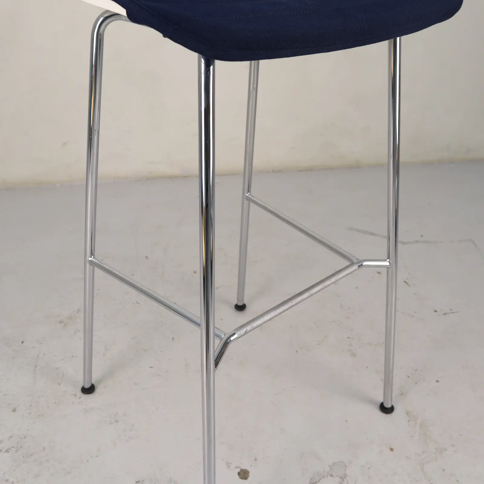 Barstol Hal Vitra Blue, White