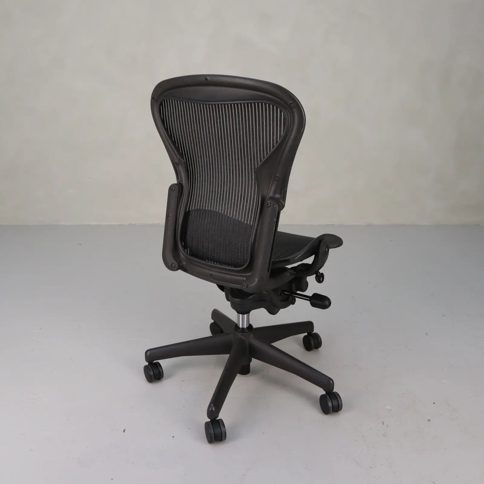 Kontorsstol Aeron Small Herman Miller Black