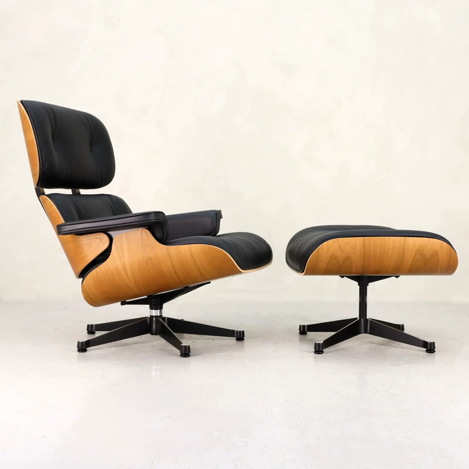 Fåtölj Lounge Chair Ottoman Vitra 