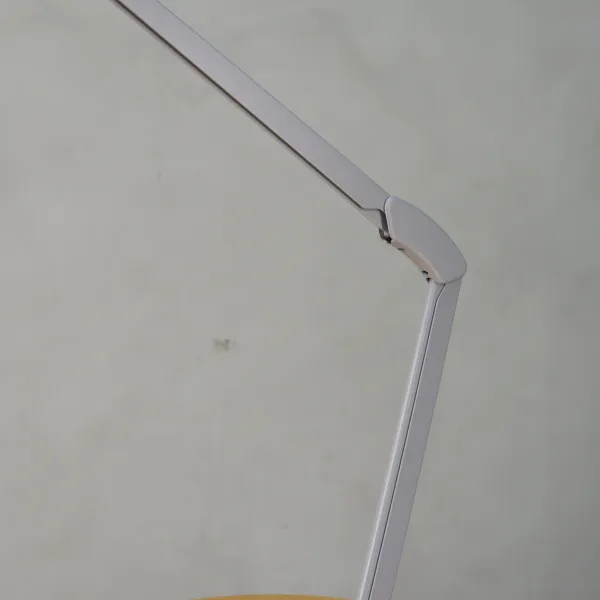 Skrivbordslampa Luxo Gray