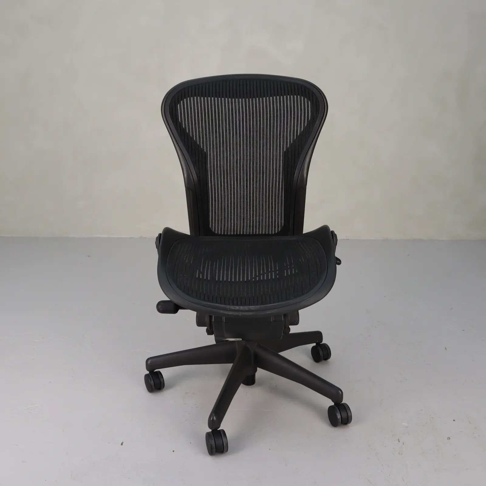 Kontorsstol Aeron Small Herman Miller Black