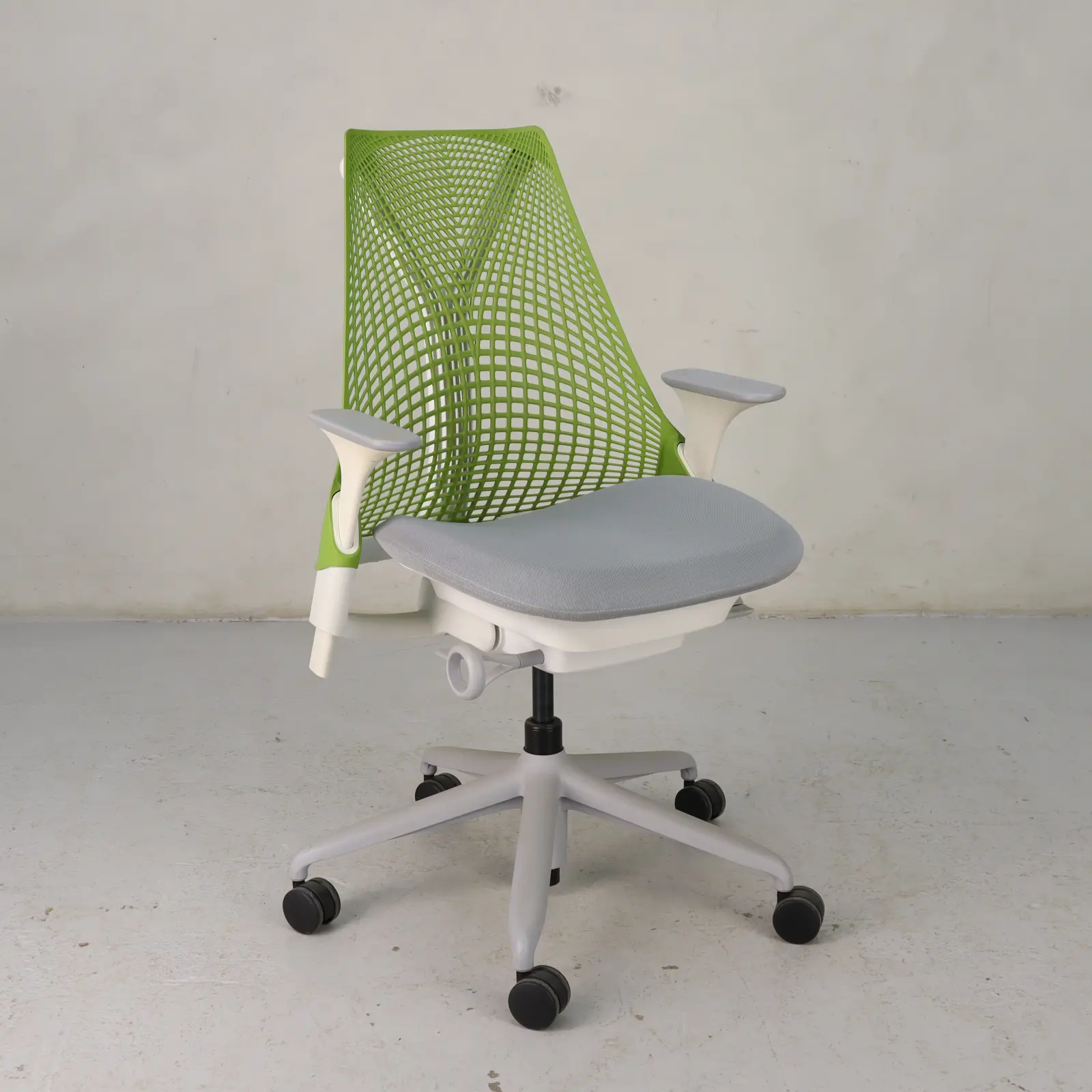 Kontorsstol Sayl Herman Miller Green