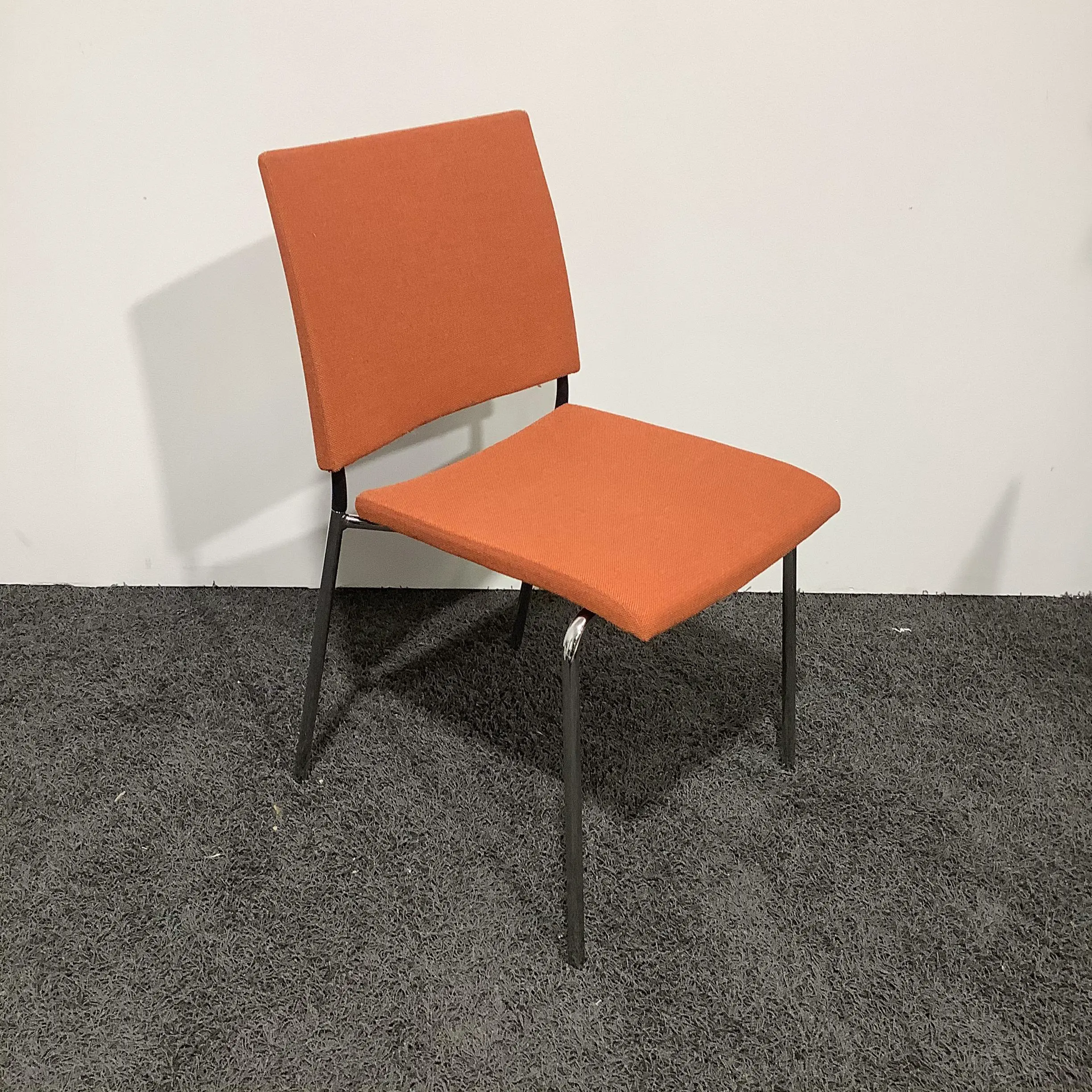 Konferensstol Spira  Lammhults Orange