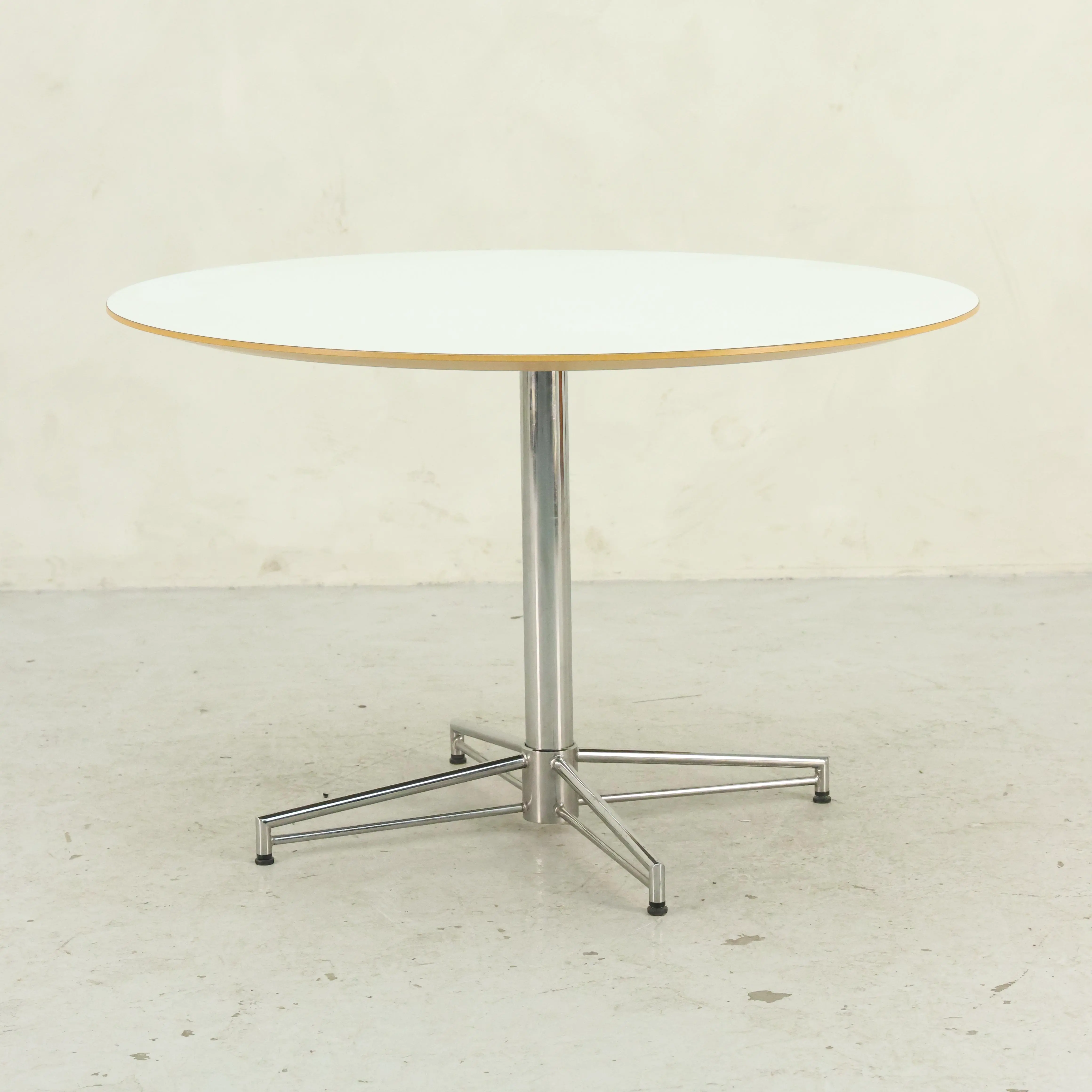 Soffbord X-bone Johanson Design White