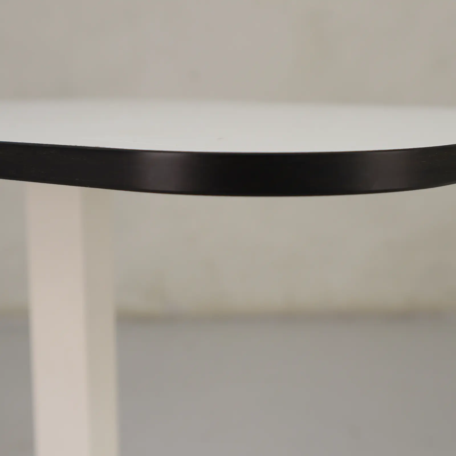 Soffbord Race Table Johanson Design Svart, Vitt