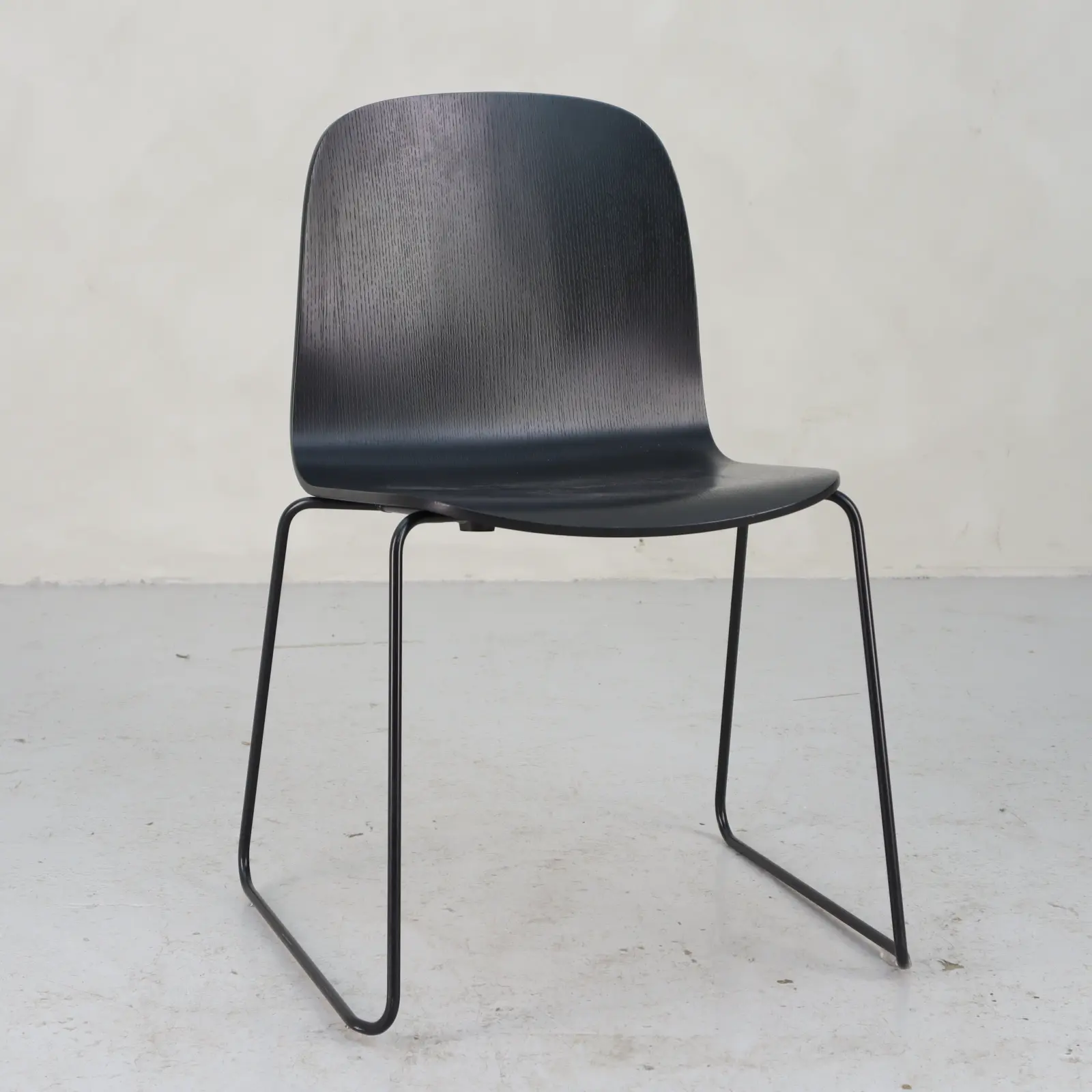 Konferensstol Visu Muuto Black